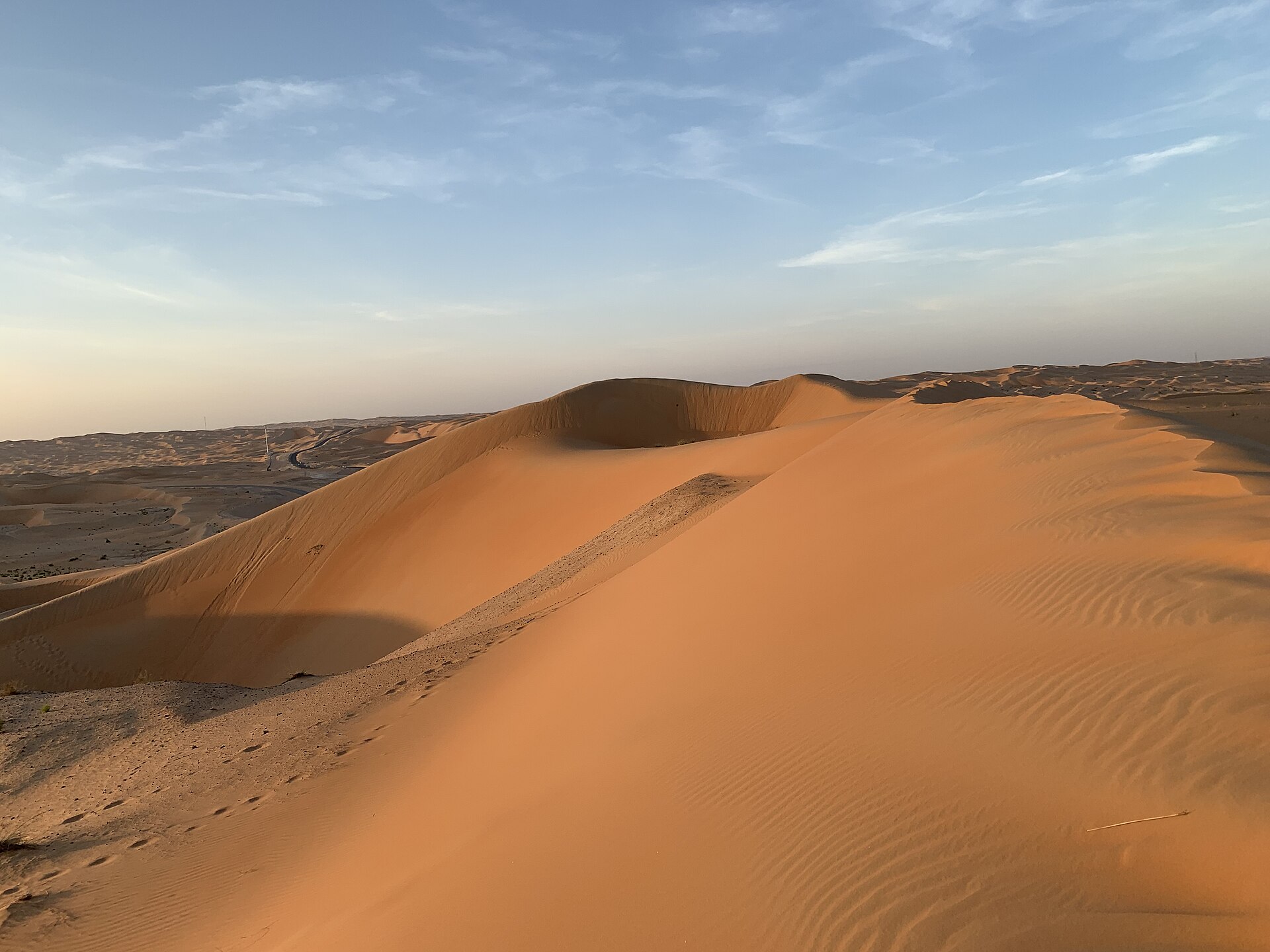 Repeating sand dunes in the Rub' al Khali